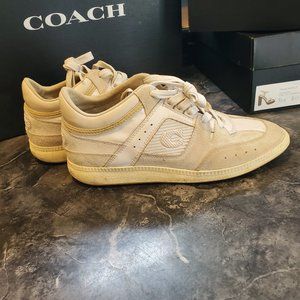 Womens coach shoes size 7.5